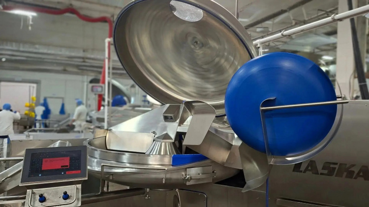 Мясокомбинат «Омский бекон» наращивает  производственные мощности по переработке мясного сырья 